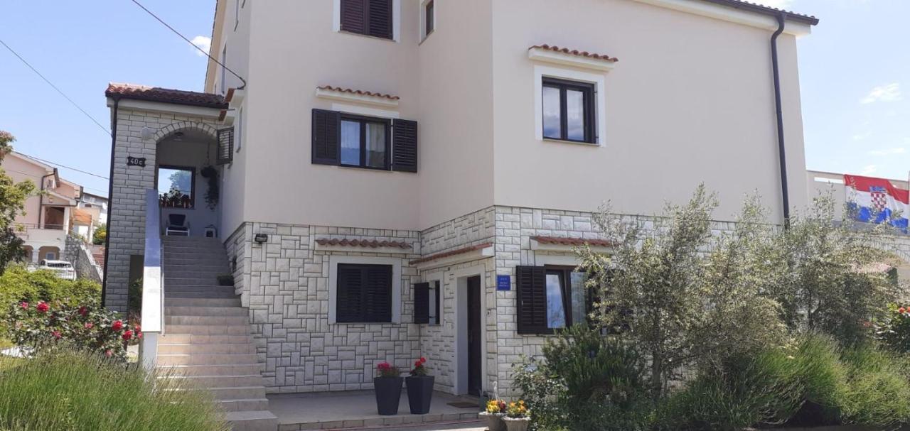 Studio Apartman Kris Marinici (Primorsko-Goranska) Exterior foto
