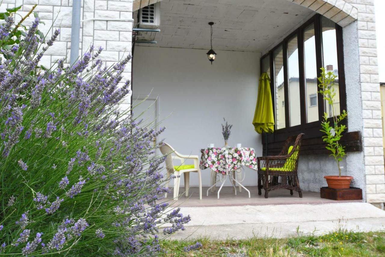 Studio Apartman Kris Marinici (Primorsko-Goranska) Exterior foto